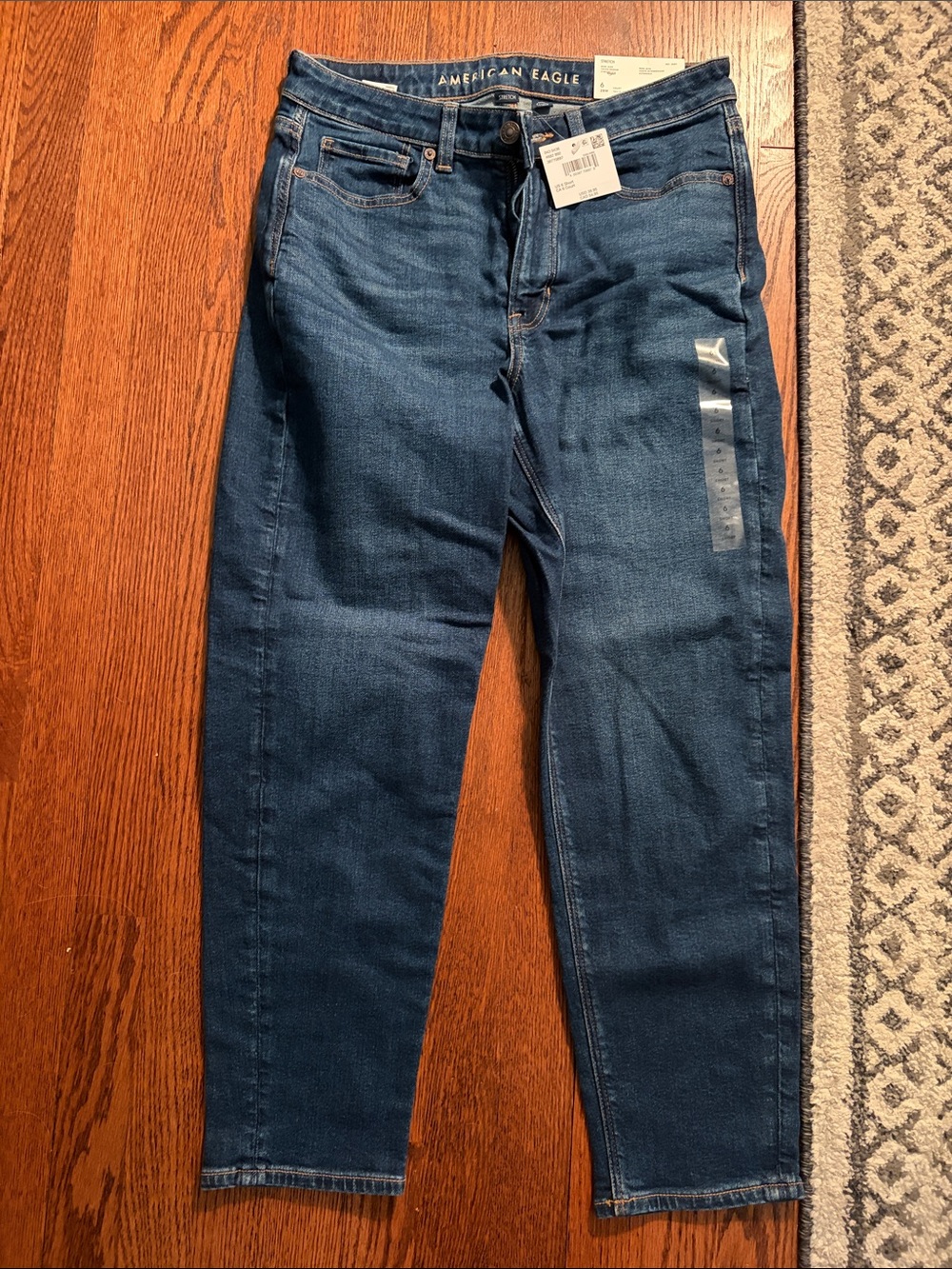 American Eagle Outfitters Mom Jean